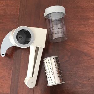 Pampered Chef Rotary Cheese Grater